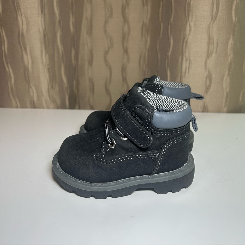 Garanimals Black Gray Ankle Boots Baby Size 3 Crib Infant Flannel